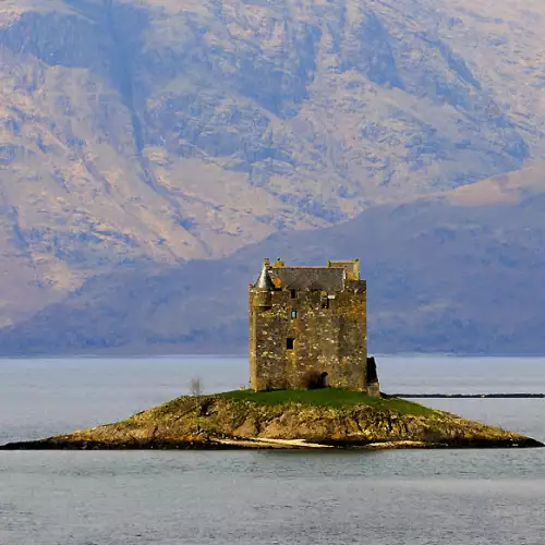 Замъкът Сталкър (Castle Stalker)